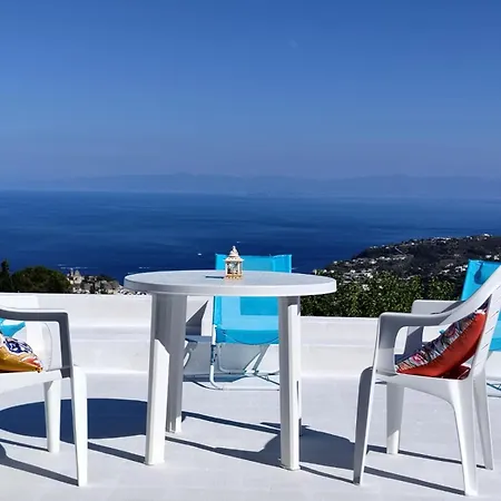 La Terrazza Sui Vulcani فيلة *